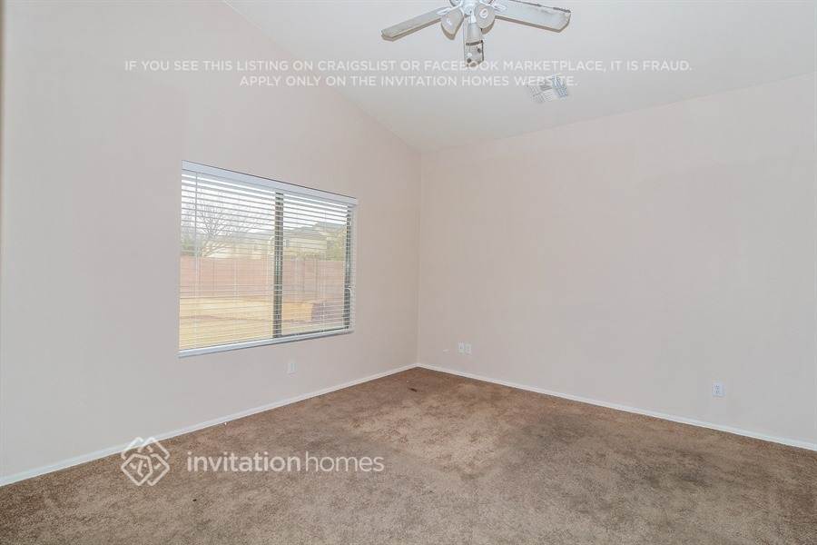 Building Photo - 14816 N 129th Dr
