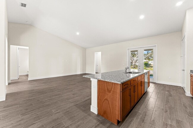 Building Photo - 15235 Tangelo Blvd