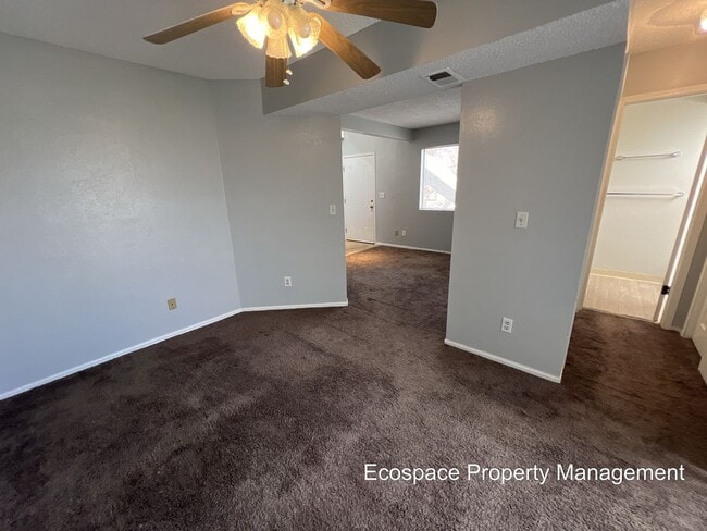 Building Photo - 1 bedroom Condo in Windcreek Available NOW