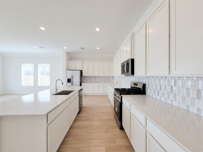 Building Photo - 17850 Aile Pierre Pass