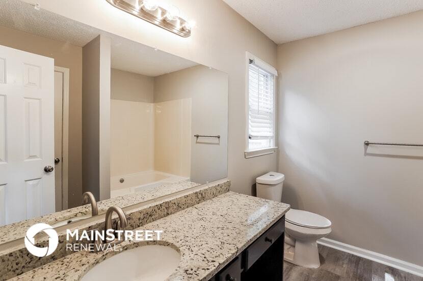 Building Photo - 300 Ladora Dr