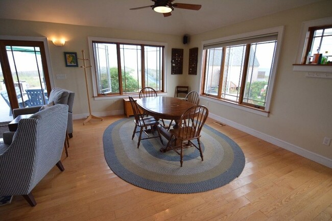 Building Photo - 23 53rd St