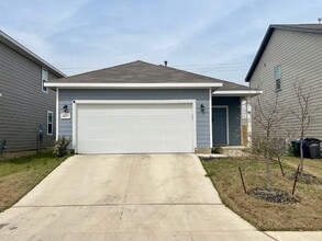 Building Photo - "Spacious 3-Bedroom Gem with 2 Full Baths on Chandler Road - Your San Antonio Sanctuary Awaits!"