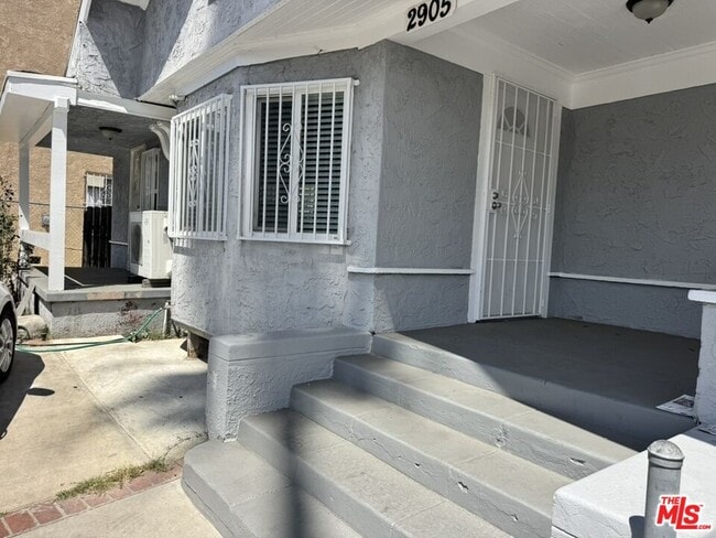 Building Photo - 2905 W 14th St