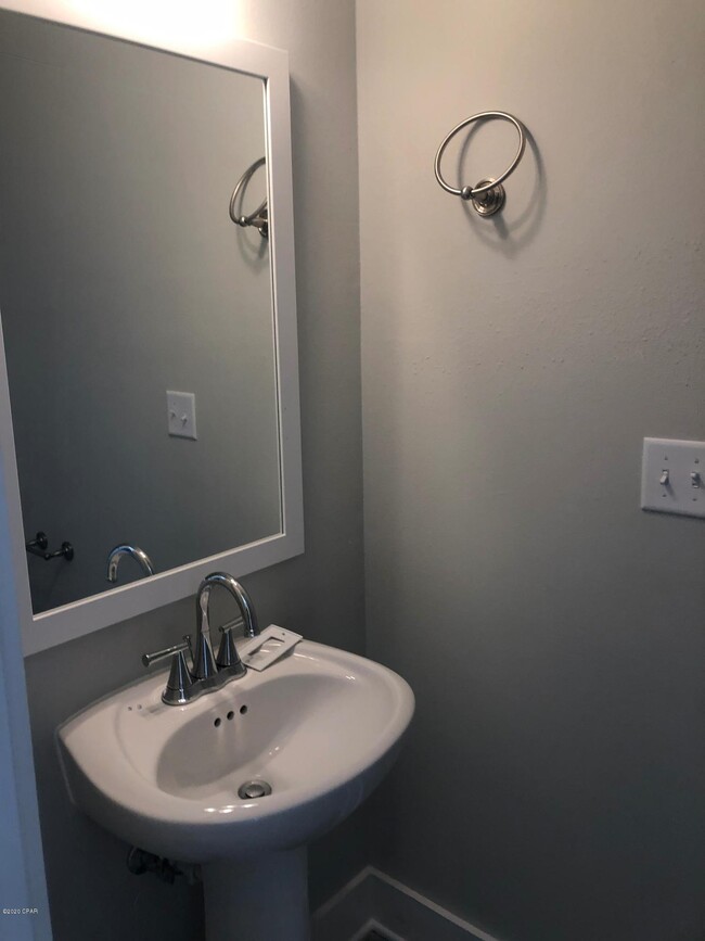 Building Photo - 9000 Banyan Beach Dr