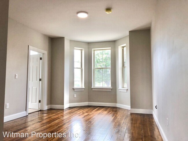 Building Photo - 2 br, 1 bath House - 5-9 Hampshire St.