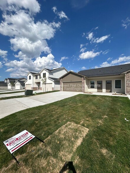 Building Photo - 157 N Gowen St