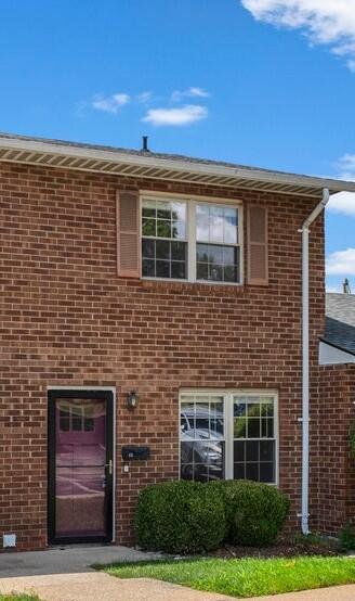 Building Photo - 3500 Warwick Dr