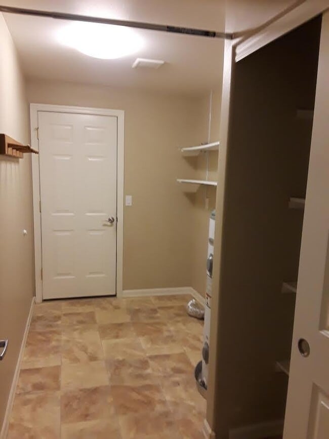 Building Photo - Darling house between Sunriver & LaPine