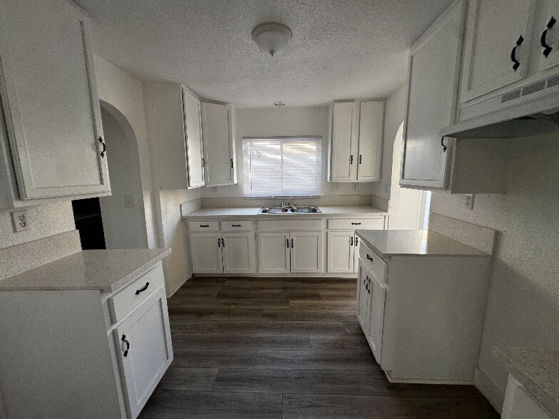 Building Photo - 1707 N Pershing Ave