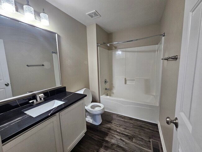 Building Photo - 2305 Hudson Cir