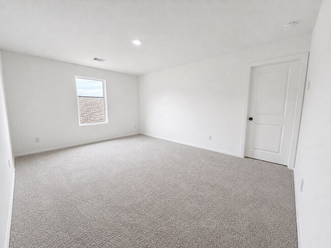 Building Photo - 13530 Sonali Springs Dr