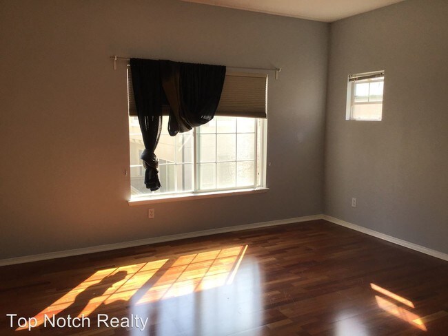 Building Photo - 3 br, 2.5 bath House - 11410 Miro Circle