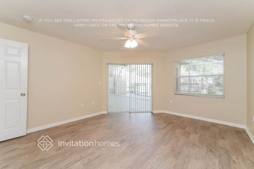 Building Photo - 106 Quiet Oak Ct