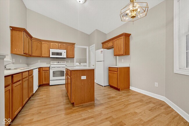 Building Photo - 5935 Monticello Square Ln