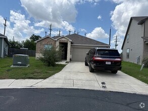 Building Photo - Northwest Crossing