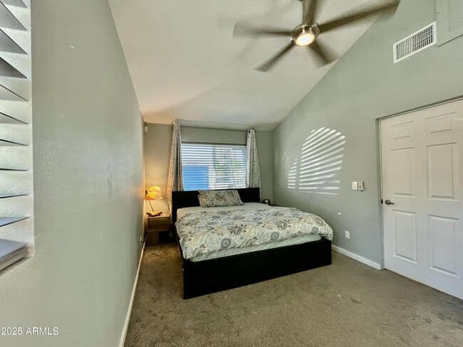 Building Photo - 1520 W Berridge Ln