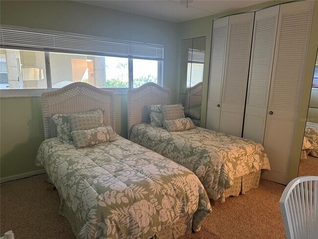 Building Photo - 3808 Gulf of Mexico Dr