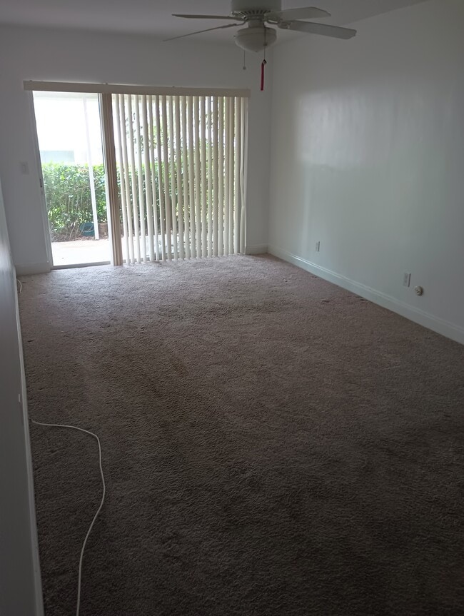 Building Photo - 1235 S Highland Ave