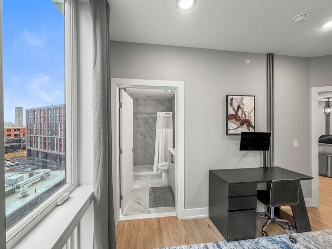 Building Photo - 626 N Delaware Ave