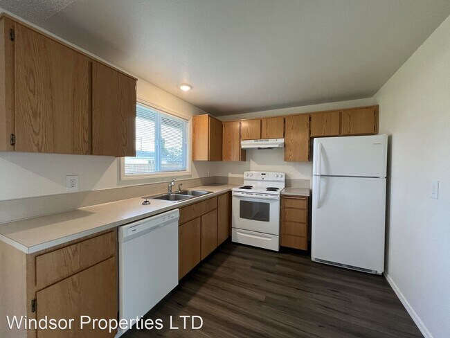 Building Photo - 4 br, 1.5 bath House - 1826 NE 24th Avenue