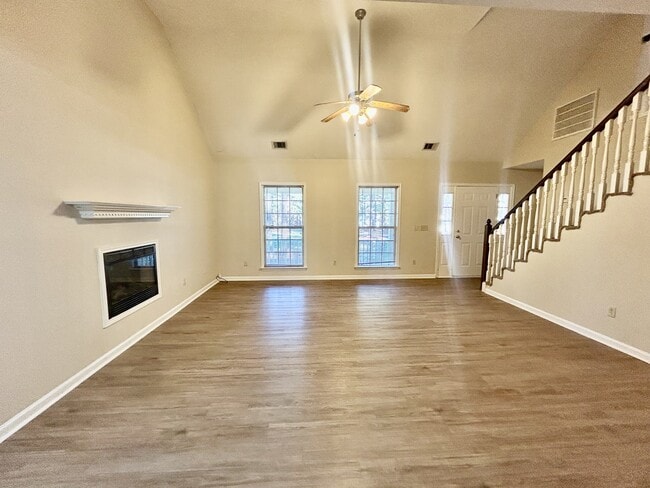 Building Photo - 802 N Taylor Ct