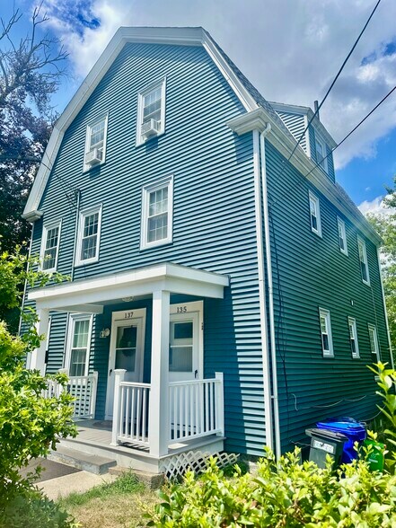 Building Photo - 135 Nonantum St