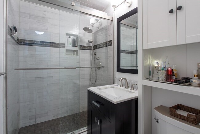 Building Photo - 151 Tremont St