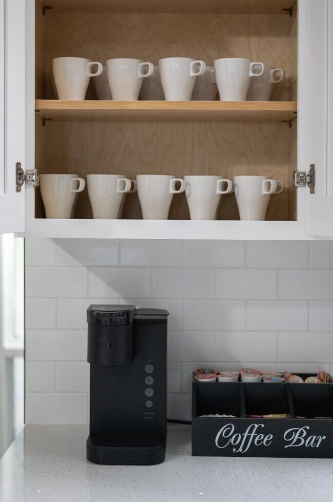 Building Photo - 1775 Harbor Rd