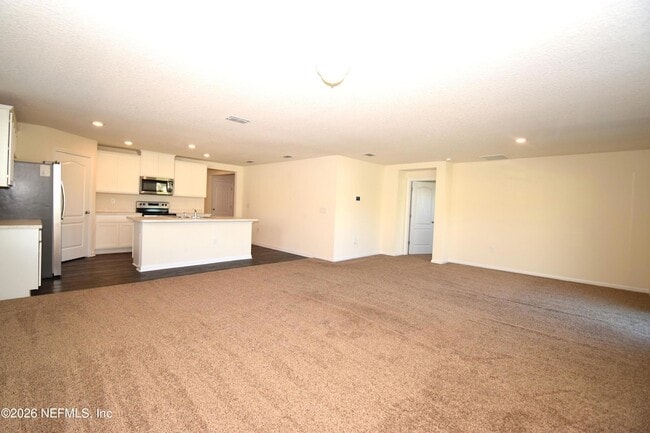 Building Photo - 3733 Shiner Dr
