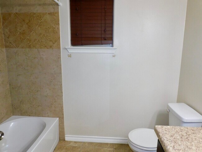 Building Photo - 1511 Cozumel Dr