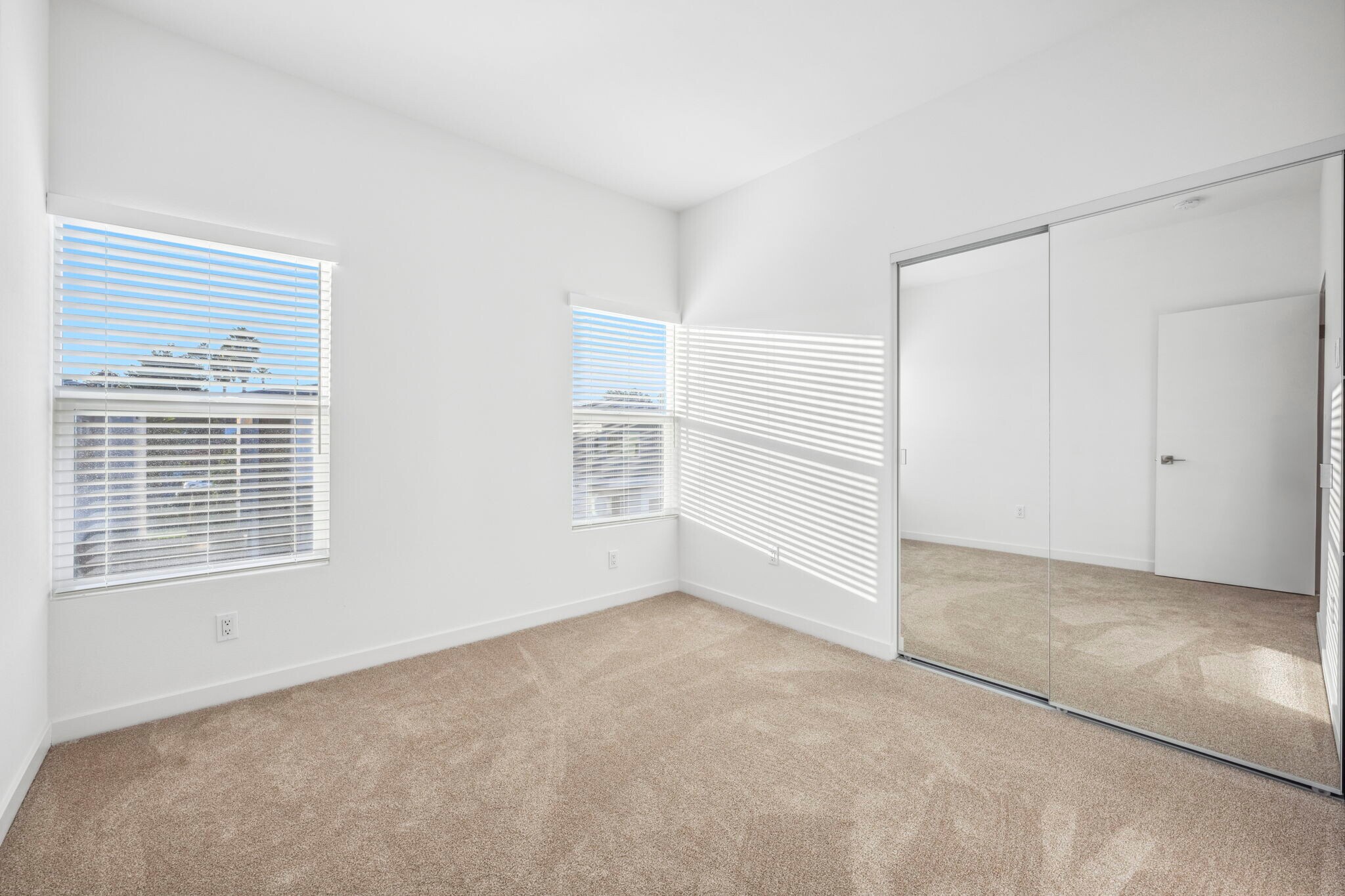 Building Photo - 2217 Bonita Ct