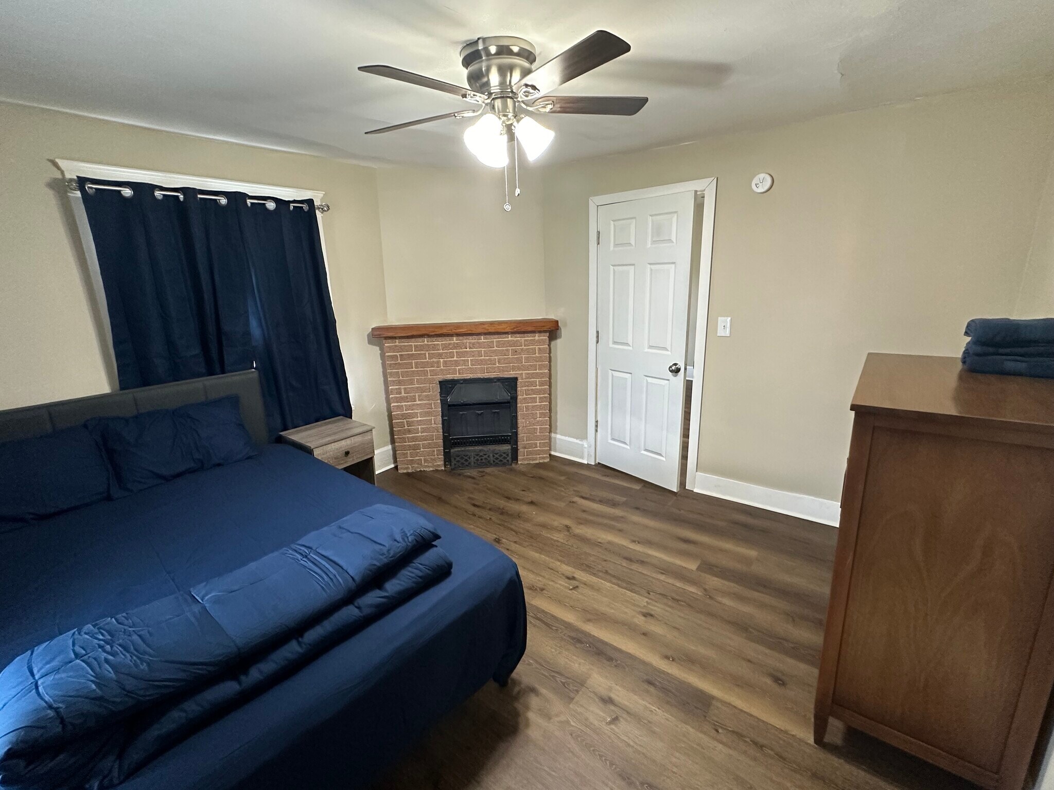 Building Photo - 447 Buffalo St