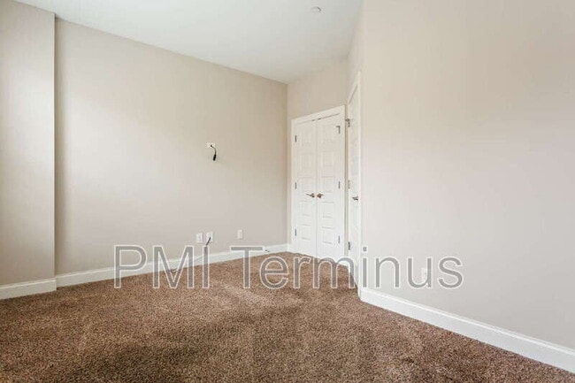 Building Photo - 609 Broadview Terrace NE