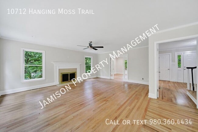 Building Photo - 10712 Hanging Moss Trail