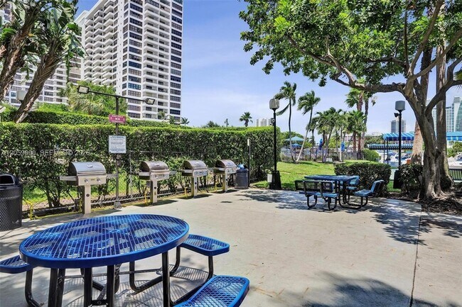 Building Photo - 500 Three Islands Boulevard