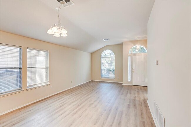 Building Photo - 11308 Los Comancheros Rd