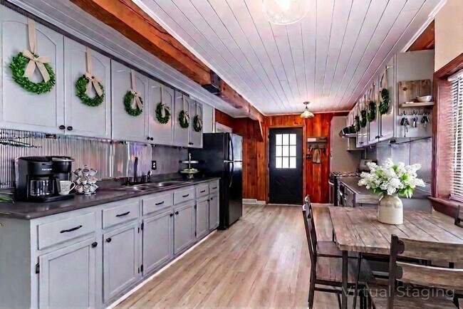 Building Photo - 339 Fremont Rd