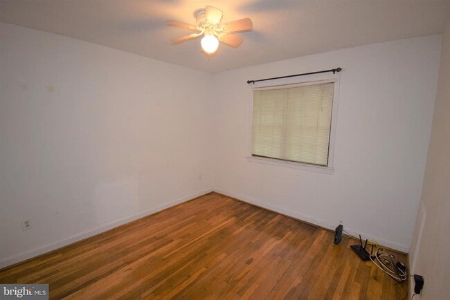 Building Photo - 108 E Rosemont Ave