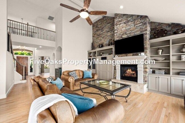 Building Photo - 5185 Mertola Dr