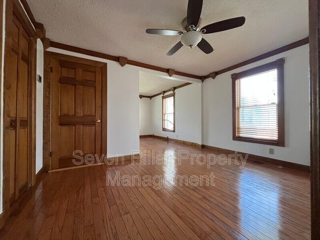 Building Photo - 9252 Mink St SW