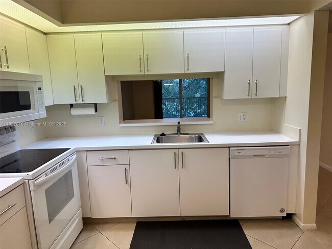 Building Photo - 1151 SW 128th Terrace