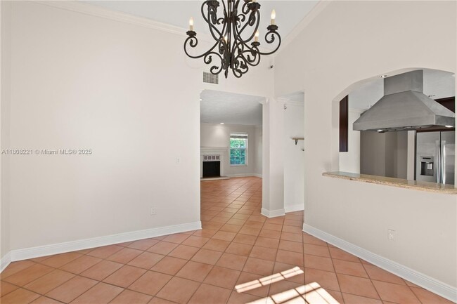 Building Photo - 1428 Medina Ave