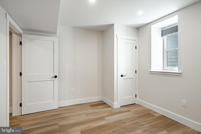 Building Photo - 149 2nd Ave