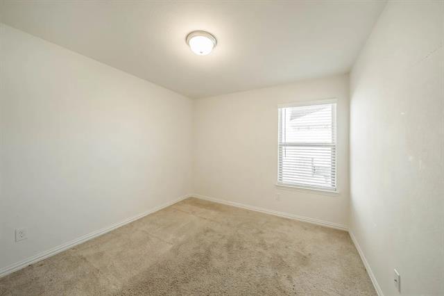 Building Photo - 1215 Chapel Hill Dr