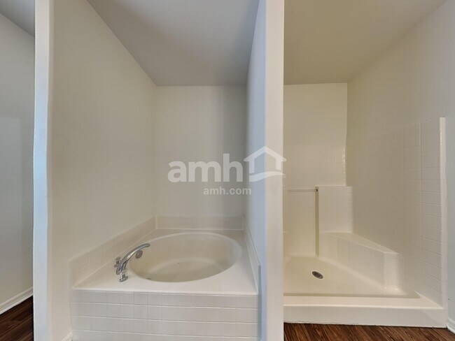 Building Photo - 3533 SW Viceroy St