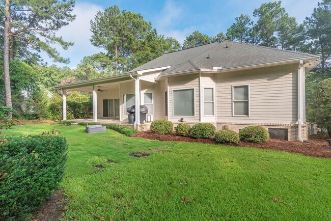 Building Photo - 3169 Glenview Dr