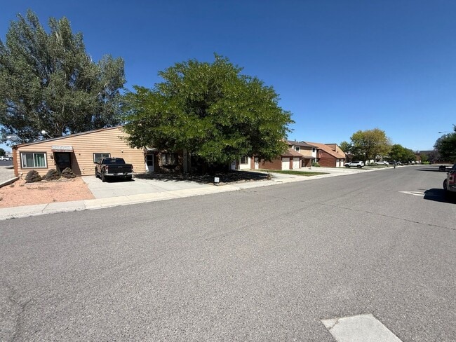 Building Photo - 2110 Prairie Rd