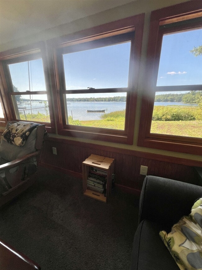 Building Photo - 36 Brentwood Rd