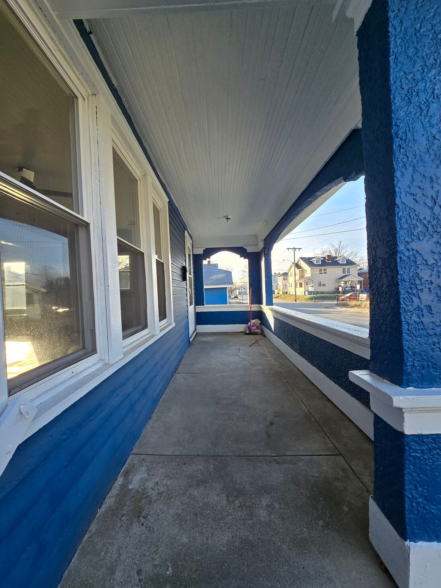 Building Photo - 526 Richmond Ave